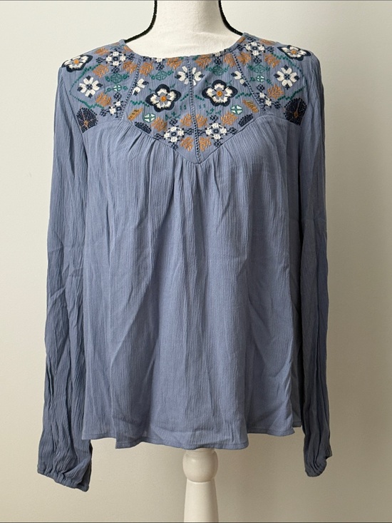 Harper Tops - Harper by Francesca’s Embroidered Floral Yoke Long-Sleeve Top, Size Medium